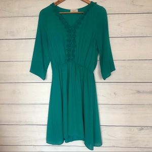 EVERLY Green Dress